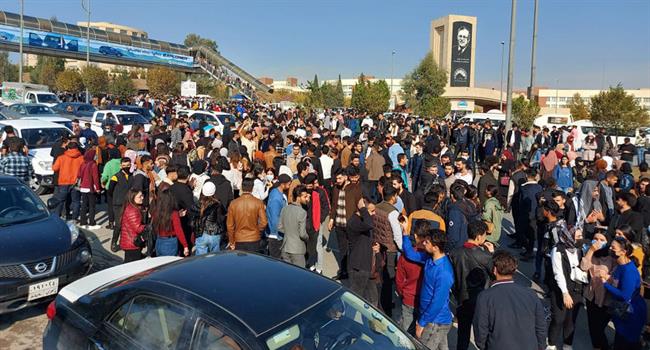 لە تەواوی شارو شارۆچکەکانی هەرێمی کوردستان خۆپیشاندانی خوێندکاران دەستیپێکرد
